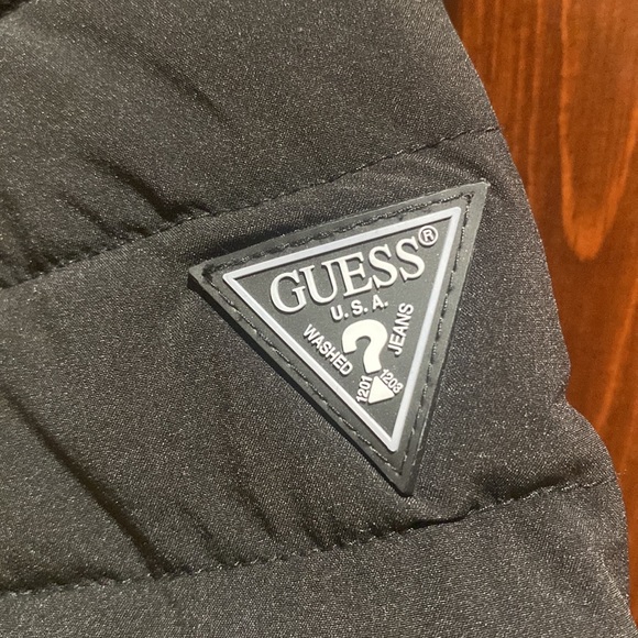 Guess jacket size S - Picture 3 of 4